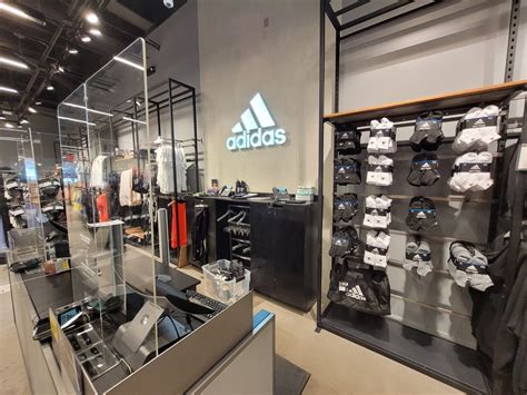 adidas glendale galleria.